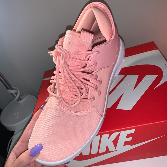 ✰ Jordan 23 - Picture 2 of 3